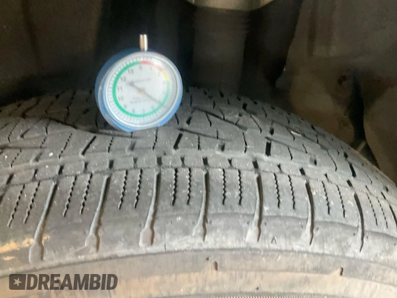 2022 Toyota RAV4 Hybrid XLE Premium с VIN 4T3B6RFV6NU065906, выставлен на аукционе IAAI как лот 42792646 с пробегом 90 899 миль миль и . История ставок и продаж доступна на DreamBid. Изображение 7.