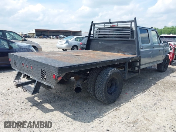 1996 Ford F-350 с VIN 1FTJW35F2TEA86632, выставлен на аукционе IAAI как лот 42097863 с пробегом 221 399 миль миль и . История ставок и продаж доступна на DreamBid. Изображение 4.