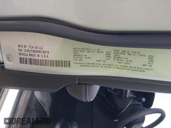 2024 Jeep Grand Cherokee with VIN 1C4RJYB68R8516819, listed as a IAAI auction lot 42582803 with 32,933 mi miles and . Bid and sale history available at DreamBid. Image 9.