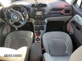2017 Jeep Renegade Latitude z VIN ZACCJBBB6HPF05681, wystawiony jako Copart lot #56550575 z przebiegiem 142 647 mil mil oraz Szkoda całkowita • Salvage title. Historia ofert i sprzedaży dostępna na DreamBid. Obrazek 8.