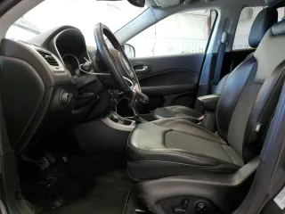 2018 Jeep Compass Latitude with VIN 3C4NJDBB6JT142303, listed as a Copart auction lot 57510045 with 65,336 mi miles and Salvage title. Bid and sale history available at DreamBid. Image 7.