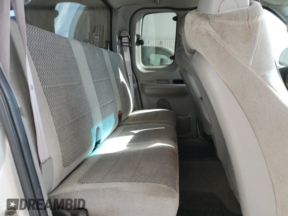 2002 Ford F-150 XL с VIN 1FTRX18L02NA22576, выставлен на аукционе Copart как лот 52985795 с пробегом Не указан миль и Списание • Salvage title. История ставок и продаж доступна на DreamBid. Изображение 10.