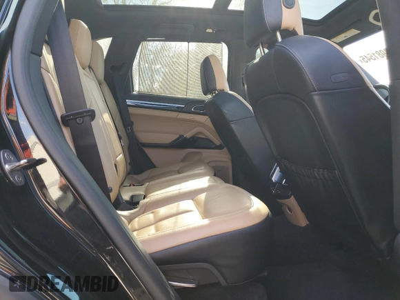 2017 Porsche Cayenne with VIN WP1AA2A28HKA87982, listed as a Copart auction lot 88981545 with 114,759 mi miles and Salvage title. Bid and sale history available at DreamBid. Image 11.