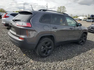 2020 Jeep Cherokee Altitude с VIN 1C4PJMLB9LD581981, выставлен на аукционе Copart как лот 52649955 с пробегом Не указан миль и Списание • Salvage title. История ставок и продаж доступна на DreamBid. Изображение 3.