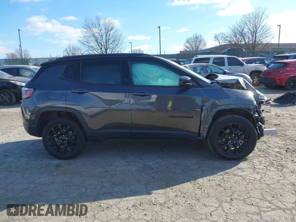 2022 Jeep Compass Latitude with VIN 3C4NJDBB3NT189648, listed as a IAAI auction lot 41334098 with 45,140 mi miles and . Bid and sale history available at DreamBid. Image 12.