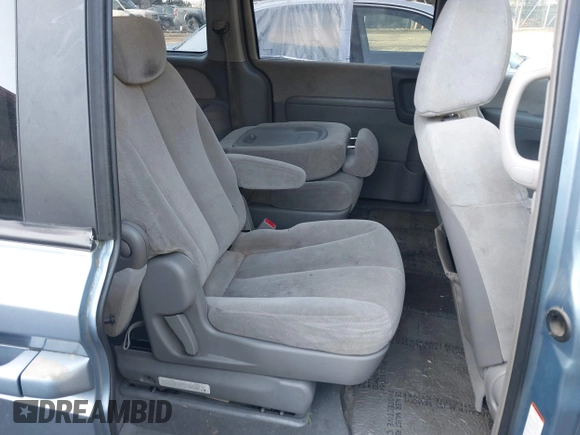2007 Kia Sedona EX with VIN KNDMB233376173452, listed as a IAAI auction lot 41994451 with 201,849 mi miles. Bid and sale history available at carsss.com. Image 8.