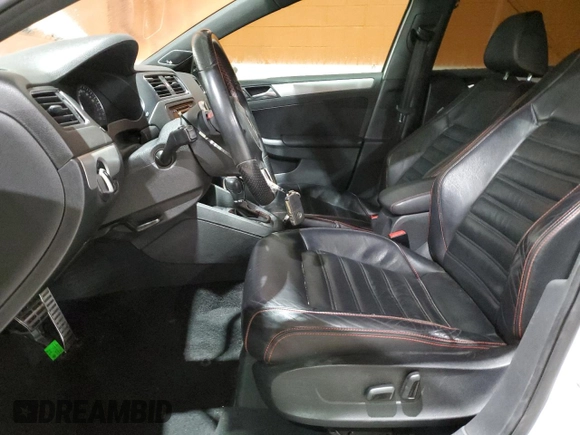 2013 Volkswagen Jetta GLI Autobahn с VIN 3VW467AJ9DM360352, выставлен на аукционе Copart как лот 43405425 с пробегом 138 309 миль миль и Списание • Salvage title. История ставок и продаж доступна на DreamBid. Изображение 7.