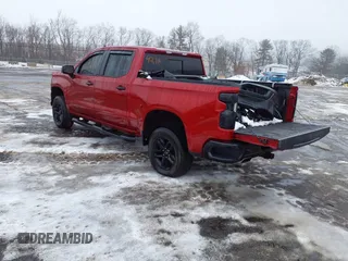 2020 Chevrolet Silverado 1500 LT Trail Boss with VIN 3GCPYFED5LG152801, listed as a IAAI auction lot 41524216 with 92,940 mi miles. Bid and sale history available at carsss.com. Image 3.