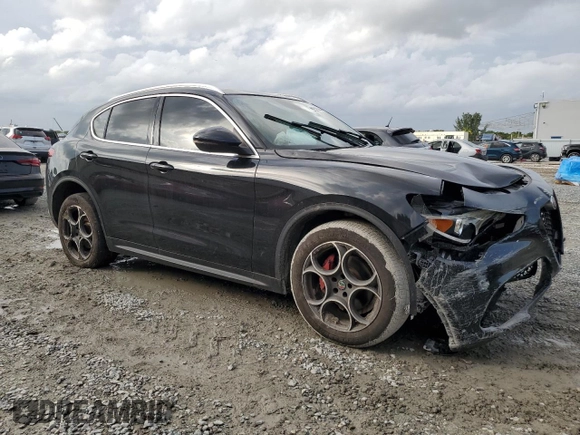2019 Alfa Romeo Stelvio z VIN ZASPAJAN5K7C71665, wystawiony jako Copart lot #41913285 z przebiegiem 69 461 mil mil oraz Nie do naprawy. Historia ofert i sprzedaży dostępna na DreamBid. Obrazek 4.