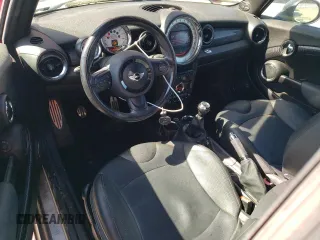 2013 MINI Convertible S с VIN WMWZP3C50DT297607, выставлен на аукционе Copart как лот 50459635 с пробегом 171 004 миль миль и Чистый • Clean title. История ставок и продаж доступна на DreamBid. Изображение 8.