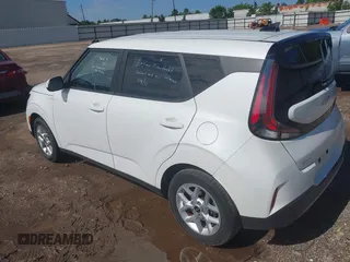 2023 Kia Soul LX with VIN KNDJ23AU8P7861431, listed as a IAAI auction lot 42234031 with 35,397 mi miles and . Bid and sale history available at DreamBid. Image 3.