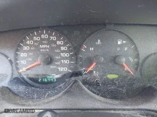 2000 Dodge Neon Highline with VIN 1B3ES46C1YD839797, listed as a IAAI auction lot 42025016 with 216,943 mi miles. Bid and sale history available at carsss.com. Image 7.