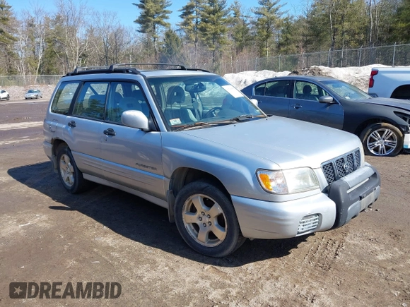 2002 Subaru Forester S w/Premium Pkg with VIN JF1SF65682H733026, listed as a IAAI auction lot 41788587 with 153,070 mi miles. Bid and sale history available at carsss.com. Image 1.