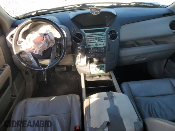 2011 Honda Pilot Touring z VIN 5FNYF3H96BB042635, wystawiony jako Copart lot #50275155 z przebiegiem 177 450 mil mil oraz Szkoda całkowita • Salvage title. Historia ofert i sprzedaży dostępna na DreamBid. Obrazek 8.