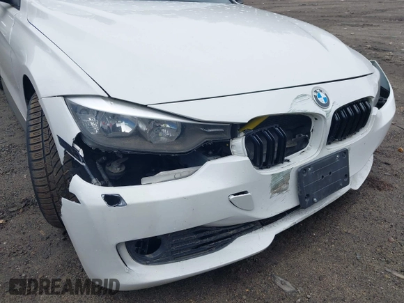 2014 BMW 3 Series 328i xDrive with VIN WBA3B5C56EP544400, listed as a IAAI auction lot 42172100 with 242,472 mi miles. Bid and sale history available at carsss.com. Image 6.