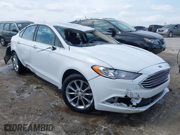 2017 Ford Fusion SE with VIN 3FA6P0H77HR148445, listed as a IAAI auction lot 41845087 with 186,384 mi miles. Bid and sale history available at carsss.com. Image 1.