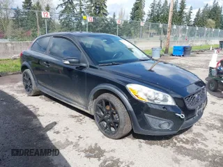 2011 Volvo C30 with VIN YV1672MK4B2198306, listed as a IAAI auction lot 41980156 with 205,771 mi miles. Bid and sale history available at carsss.com. Image 1.