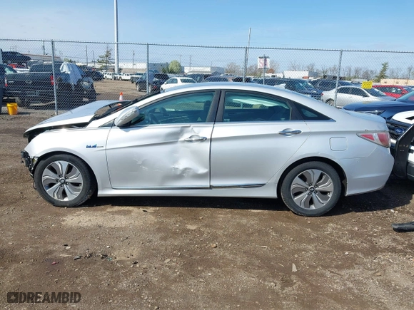 2015 Hyundai Sonata Hybrid Limited with VIN KMHEC4A44FA128410, listed as a IAAI auction lot 41923725 with 1 mi miles. Bid and sale history available at carsss.com. Image 14.