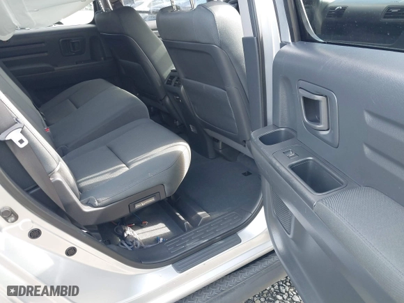 2013 Honda Ridgeline Sport with VIN 5FPYK1F70DB015247, listed as a IAAI auction lot 41693038 with 81,386 mi miles. Bid and sale history available at carsss.com. Image 8.