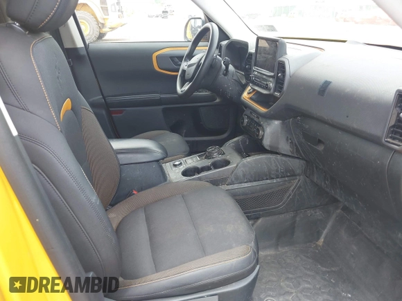 2021 Ford Bronco Sport Badlands z VIN 3FMCR9D90MRA33940, wystawiony jako IAAI lot #42183074 z przebiegiem 178 838 mil mil oraz . Historia ofert i sprzedaży dostępna na DreamBid. Obrazek 5.