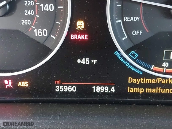 2018 BMW 3 Series 330i xDrive with VIN WBA8D9G56JNU70886, listed as a IAAI auction lot 41752477 with 35,960 mi miles. Bid and sale history available at carsss.com. Image 15.