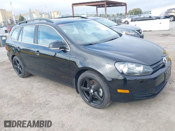 2014 Volkswagen Jetta SportWagen TDI with VIN 3VWPL7AJ4EM627484, listed as a IAAI auction lot 42047813 with 37,806 mi miles. Bid and sale history available at carsss.com. Image 1.