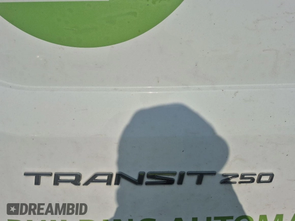 2018 Ford Transit with VIN 1FTYR1YG9JKB43972, listed as a IAAI auction lot 42726896 with 31,414 mi miles and . Bid and sale history available at DreamBid. Image 3.