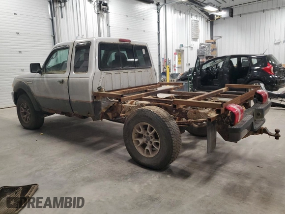2007 Ford Ranger XLT z VIN 1FTZR45E57PA55215, wystawiony jako Copart lot #62848235 z przebiegiem 294 383 mil mil oraz Czysty tytuł • Clean title. Historia ofert i sprzedaży dostępna na DreamBid. Obrazek 2.