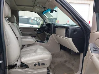 2006 Chevrolet Tahoe LT with VIN 1GNEC13Z36R113272, listed as a IAAI auction lot 41833508 with 1 mi miles. Bid and sale history available at carsss.com. Image 5.