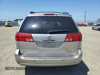 2004 Toyota Sienna XLE with VIN 5TDBA22C34S016138, listed as a Copart auction lot 55822625 with 204,018 mi miles and Clean Title. Bid and sale history available at DreamBid. Image 6.