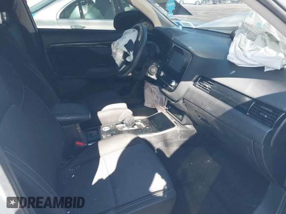 2020 Mitsubishi Outlander ES with VIN JA4AZ3A30LZ017329, listed as a IAAI auction lot 41704168 with 54,259 mi miles and . Bid and sale history available at DreamBid. Image 5.