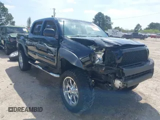 2007 Toyota Tacoma PreRunner with VIN 3TMJU62N17M032953, listed as a IAAI auction lot 41887235 with 339,617 mi miles. Bid and sale history available at carsss.com. Image 1.