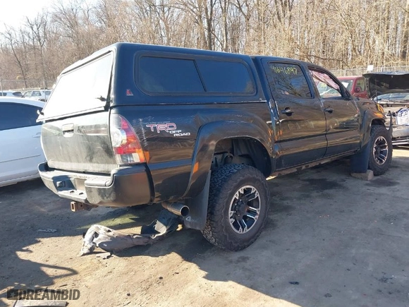 2011 Toyota Tacoma with VIN 3TMLU4EN4BM058738, listed as a IAAI auction lot 41646897 with 117,817 mi miles. Bid and sale history available at carsss.com. Image 4.
