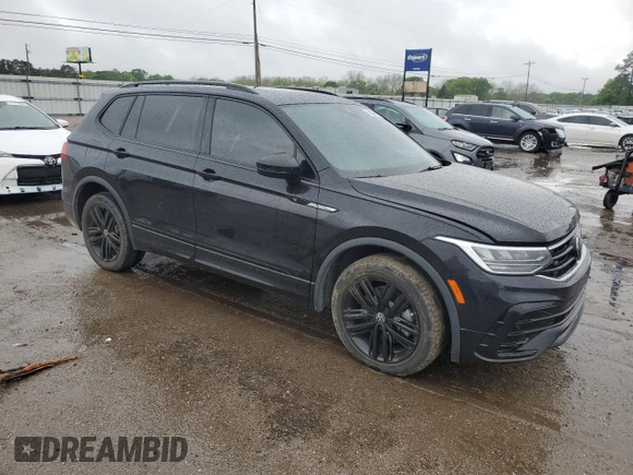 2022 Volkswagen Tiguan SE R-Line Black with VIN 3VVCB7AX9NM054396, listed as a Copart auction lot 52229505 with 30,231 mi miles and Non repairable. Bid and sale history available at DreamBid. Image 4.