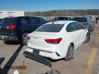2022 Kia Rio S with VIN 3KPA24AD4NE434315, listed as a IAAI auction lot 41709976 with 65,000 mi miles and . Bid and sale history available at carsss.com. Image 4.