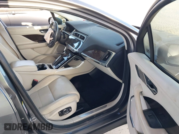 2019 Jaguar I-PACE HSE with VIN SADHD2S10K1F72747, listed as a IAAI auction lot 41948849 with 42,843 mi miles. Bid and sale history available at carsss.com. Image 5.