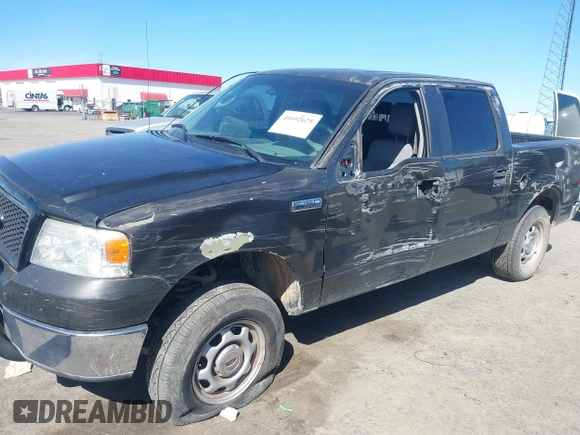 2006 Ford F-150 XLT with VIN 1FTPW14576FA21474, listed as a IAAI auction lot 41692625 with 263,042 mi miles. Bid and sale history available at carsss.com. Image 6.