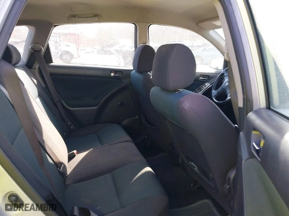 2006 Toyota Matrix STD with VIN 2T1LR32E06C556904, listed as a IAAI auction lot 41541900 with 213,344 mi miles. Bid and sale history available at carsss.com. Image 8.
