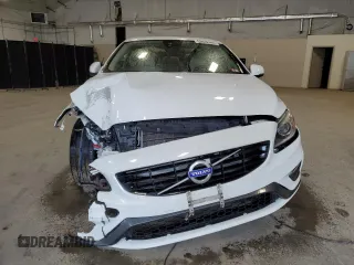 2018 Volvo S60 Dynamic z VIN YV140MTLXJ2450852, wystawiony jako Copart lot #53932485 z przebiegiem Nie podano mil oraz Szkoda całkowita • Salvage title. Historia ofert i sprzedaży dostępna na DreamBid. Obrazek 5.