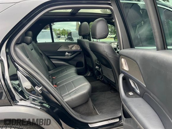2021 Mercedes-Benz GLE 350 z VIN 4JGFB4JB3MA449048, wystawiony jako Copart lot #57859125 z przebiegiem 70 220 mil mil oraz Czysty tytuł • Clean title. Historia ofert i sprzedaży dostępna na DreamBid. Obrazek 6.