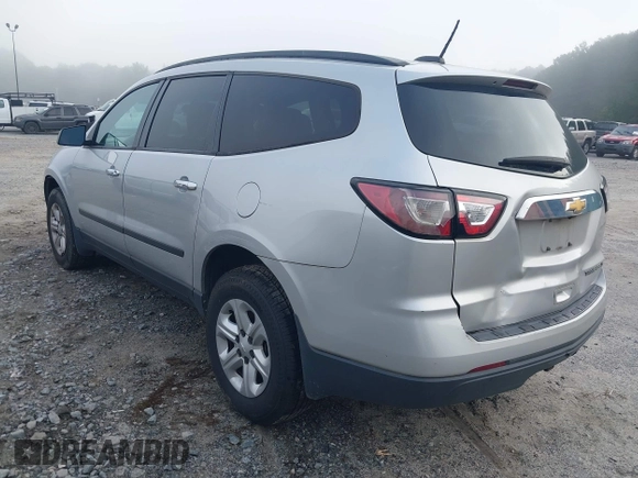 2016 Chevrolet Traverse LS z VIN 1GNKRFKD8GJ343572, wystawiony jako IAAI lot #42426571 z przebiegiem 168 568 mil mil oraz . Historia ofert i sprzedaży dostępna na DreamBid. Obrazek 3.
