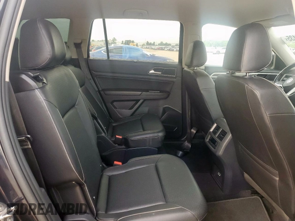 2021 Volkswagen Atlas SE with VIN 1V2WR2CA3MC519899, listed as a Copart auction lot 64051135 with 60,586 mi miles and Salvage title. Bid and sale history available at DreamBid. Image 11.