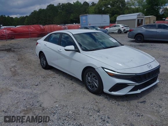 2024 Hyundai Elantra SEL с VIN KMHLM4DG0RU672240, выставлен на аукционе IAAI как лот 42190278 с пробегом 28 084 миль миль и . История ставок и продаж доступна на DreamBid. Изображение 1.