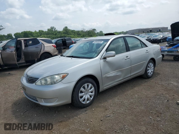 2005 Toyota Camry STD z VIN 4T1BE32K25U501946, wystawiony jako Copart lot #60563535 z przebiegiem 175 564 mil mil oraz Czysty tytuł • Clean title. Historia ofert i sprzedaży dostępna na DreamBid. Obrazek 1.