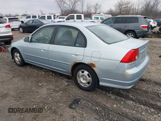 2005 Honda Civic with VIN JHMES96605S020601, listed as a IAAI auction lot 41792929 with 151,178 mi miles and . Bid and sale history available at DreamBid. Image 3.