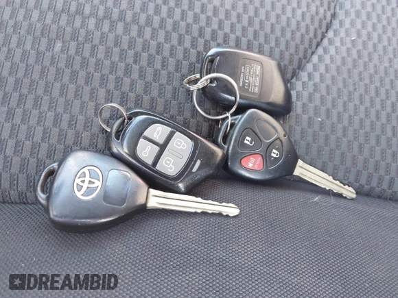 2008 Toyota RAV4 Sport с VIN JTMZK32VX85016863, выставлен на аукционе IAAI как лот 41873217 с пробегом 184 780 миль миль и . История ставок и продаж доступна на DreamBid. Изображение 11.