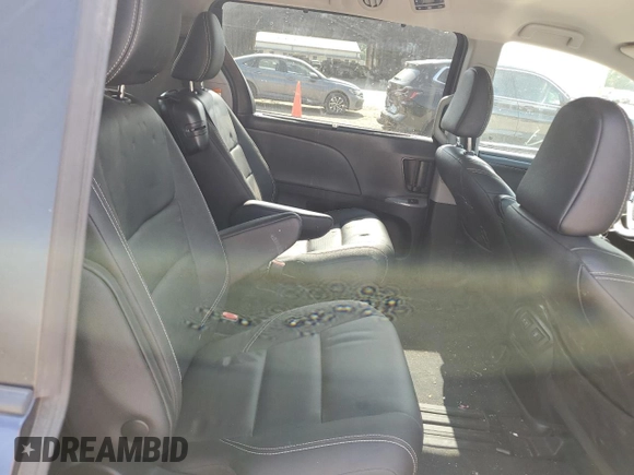 2020 Toyota Sienna SE with VIN 5TDXZ3DC9LS072925, listed as a Copart auction lot 56758795 with 55,593 mi miles and Salvage title. Bid and sale history available at DreamBid. Image 11.