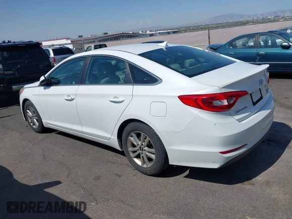 2015 Hyundai Sonata SE z VIN 5NPE24AF2FH005030, wystawiony jako IAAI lot #42375598 z przebiegiem 205 991 mil mil oraz . Historia ofert i sprzedaży dostępna na DreamBid. Obrazek 3.