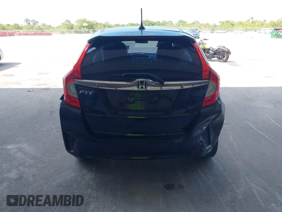 2015 Honda Fit EX-L with VIN 3HGGK5H82FM706622, listed as a IAAI auction lot 41767389 with 95,670 mi miles. Bid and sale history available at carsss.com. Image 15.