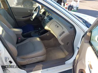 2002 Honda Accord EX z VIN 1HGCG16522A024557, wystawiony jako IAAI lot #41525344 z przebiegiem 219 786 mil mil oraz . Historia ofert i sprzedaży dostępna na DreamBid. Obrazek 5.